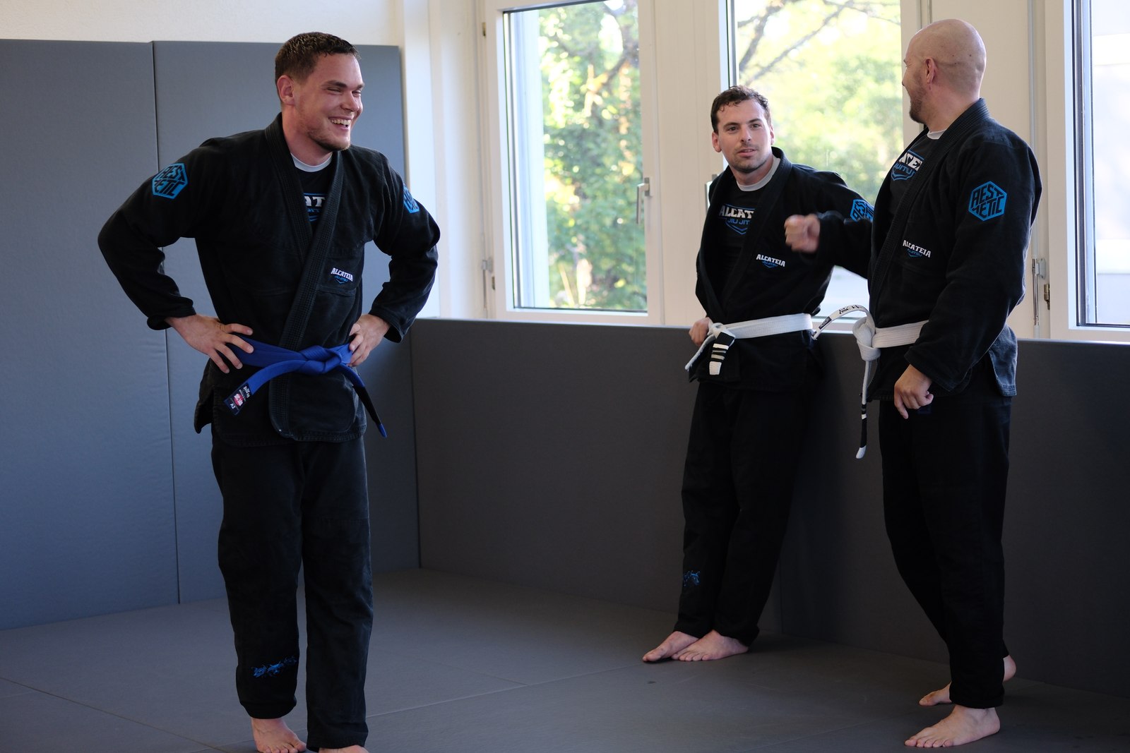 Alcateia Jiu Jitsu Athleten im Training — Dojo Mönchaltorf